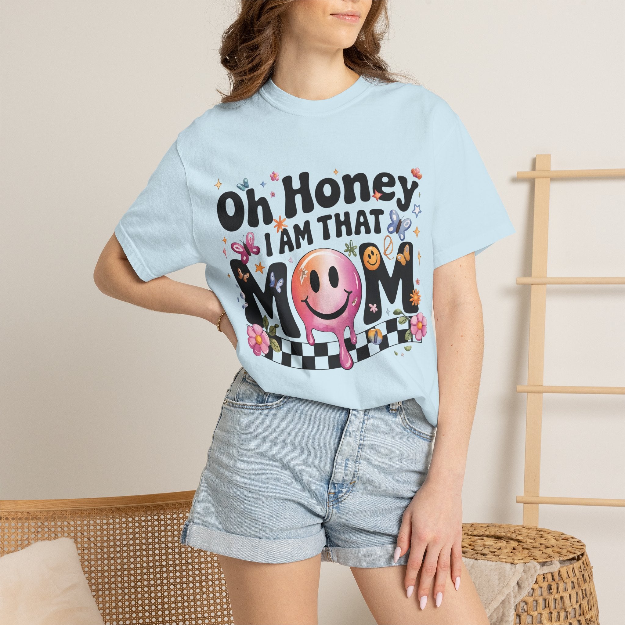 Oh Honey I Am That Mom T-Shirt — Funky Retro Smiley Mom Graphic Tee for Mother’s Day