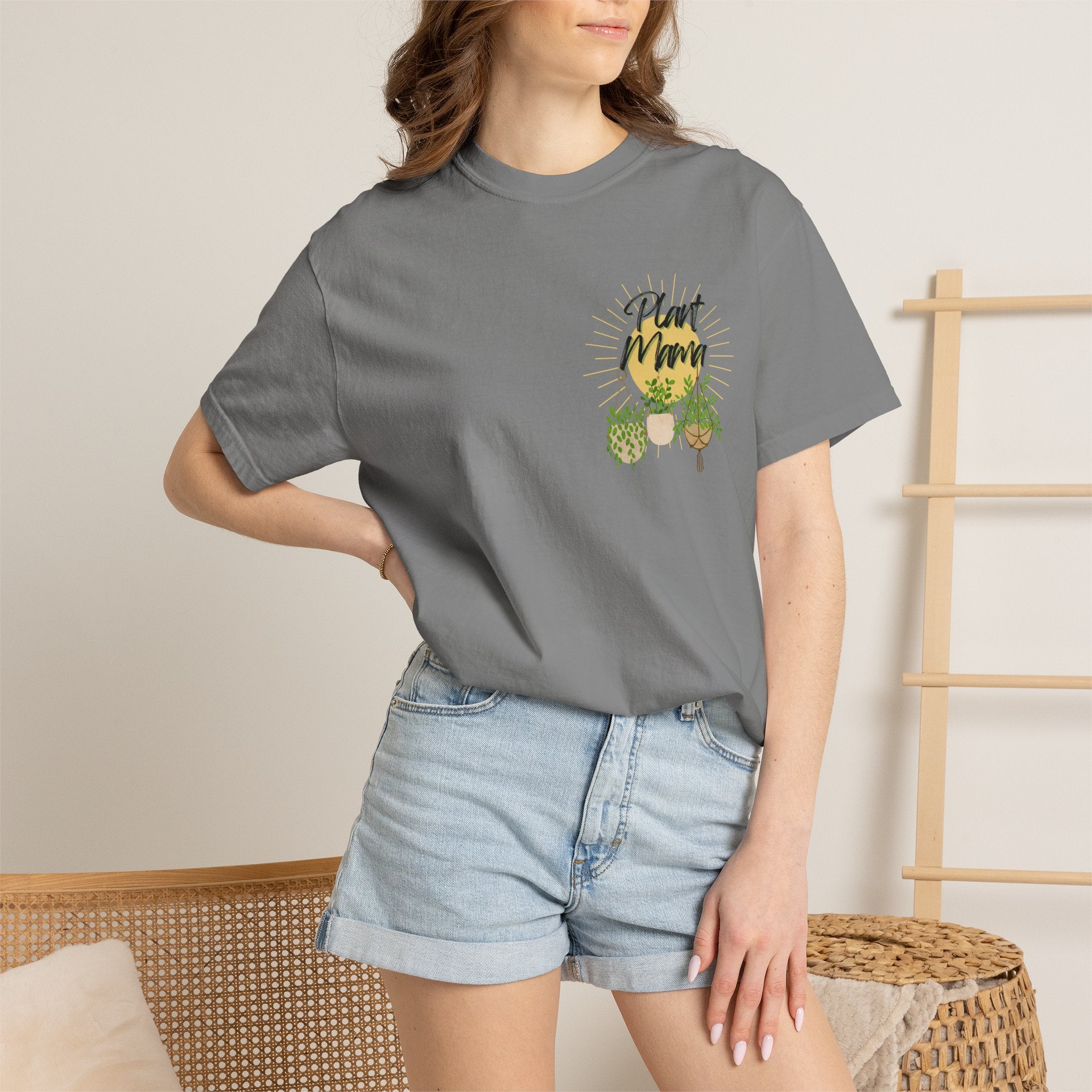 Plant Mom T‑Shirt — Botanical Graphic Tee (Front Text: "Plant Mom")